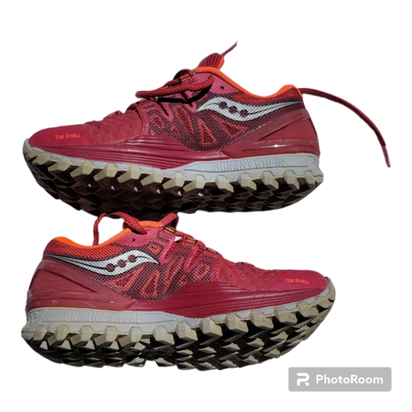 Womans Saucony Xodus ISO 2 athletic running  shoes Size 6 - Picture 1 of 3